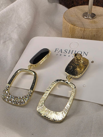 Everstylish Shimmer Of Night Drop Earrings