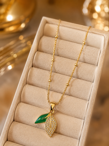 Leaf chain pendant